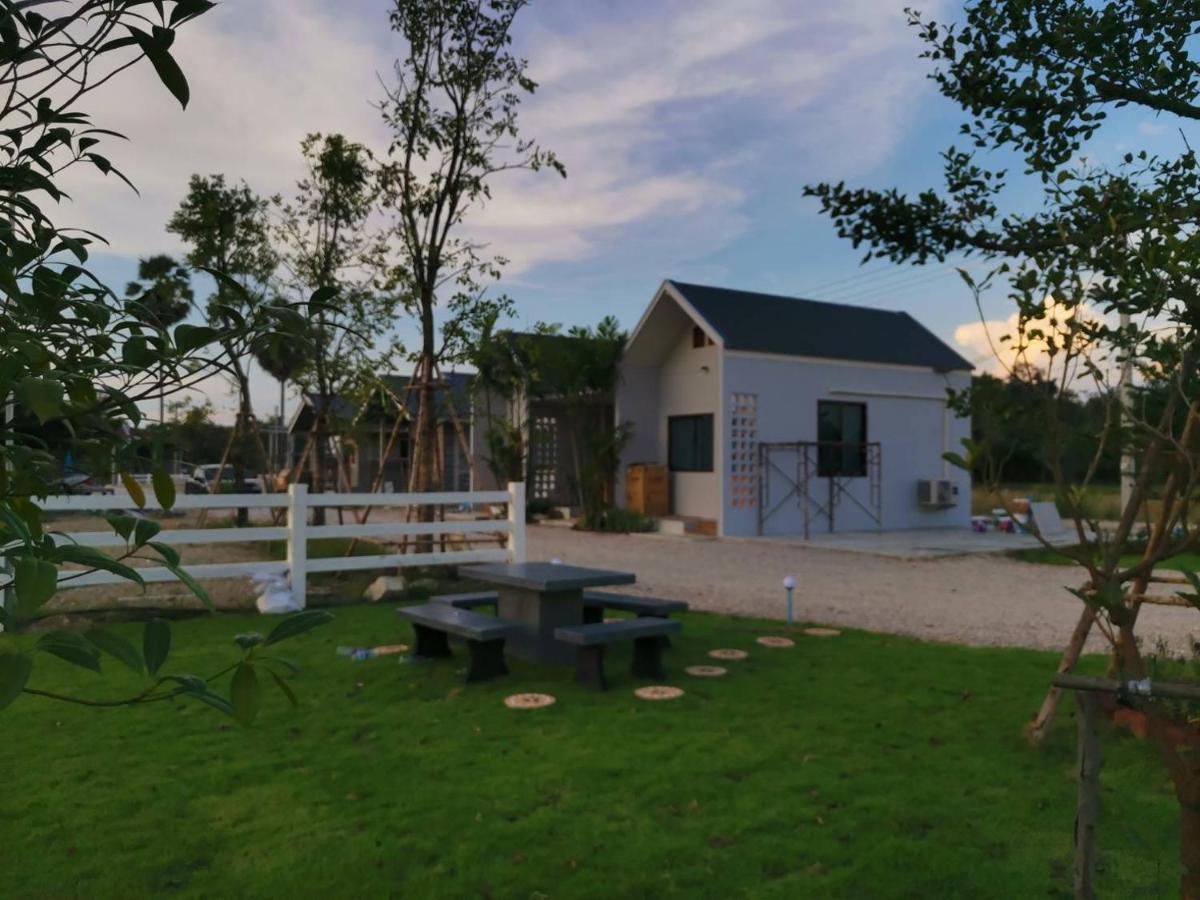 Numhom Resort Ban Nong Chum Saeng Esterno foto