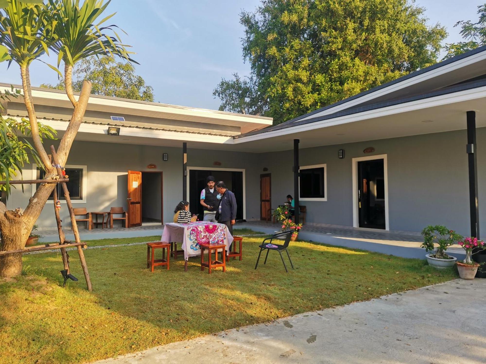 Numhom Resort Ban Nong Chum Saeng Esterno foto