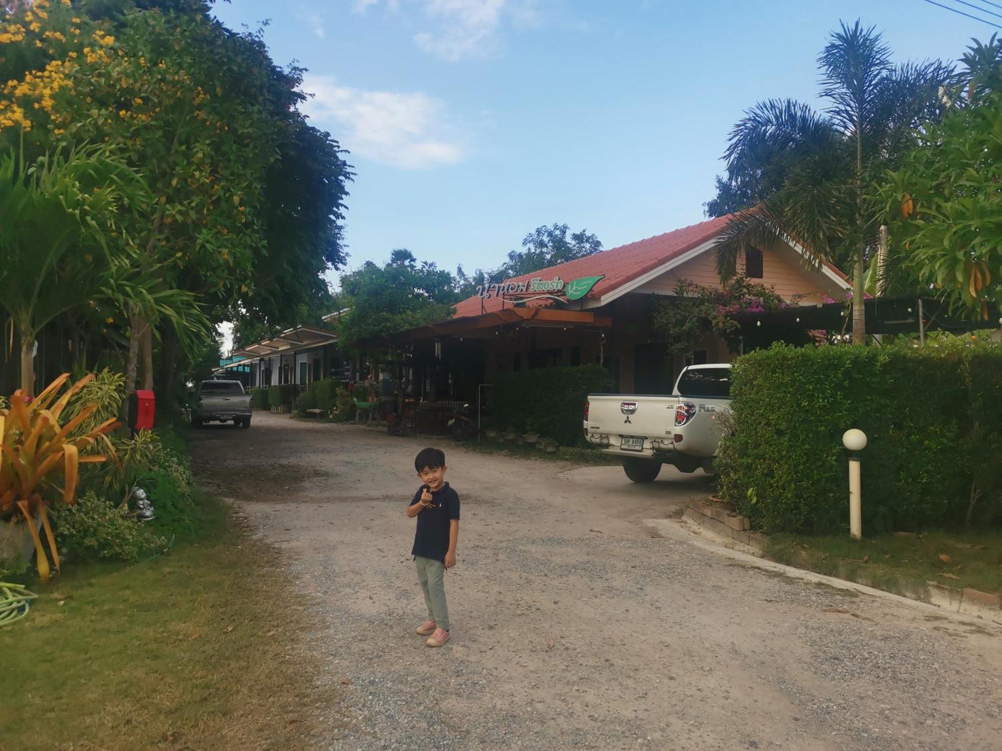 Numhom Resort Ban Nong Chum Saeng Esterno foto