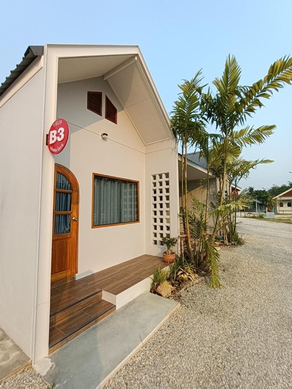 Numhom Resort Ban Nong Chum Saeng Esterno foto