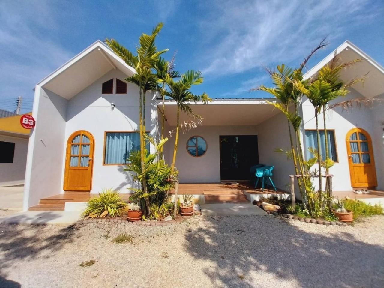 Numhom Resort Ban Nong Chum Saeng Esterno foto