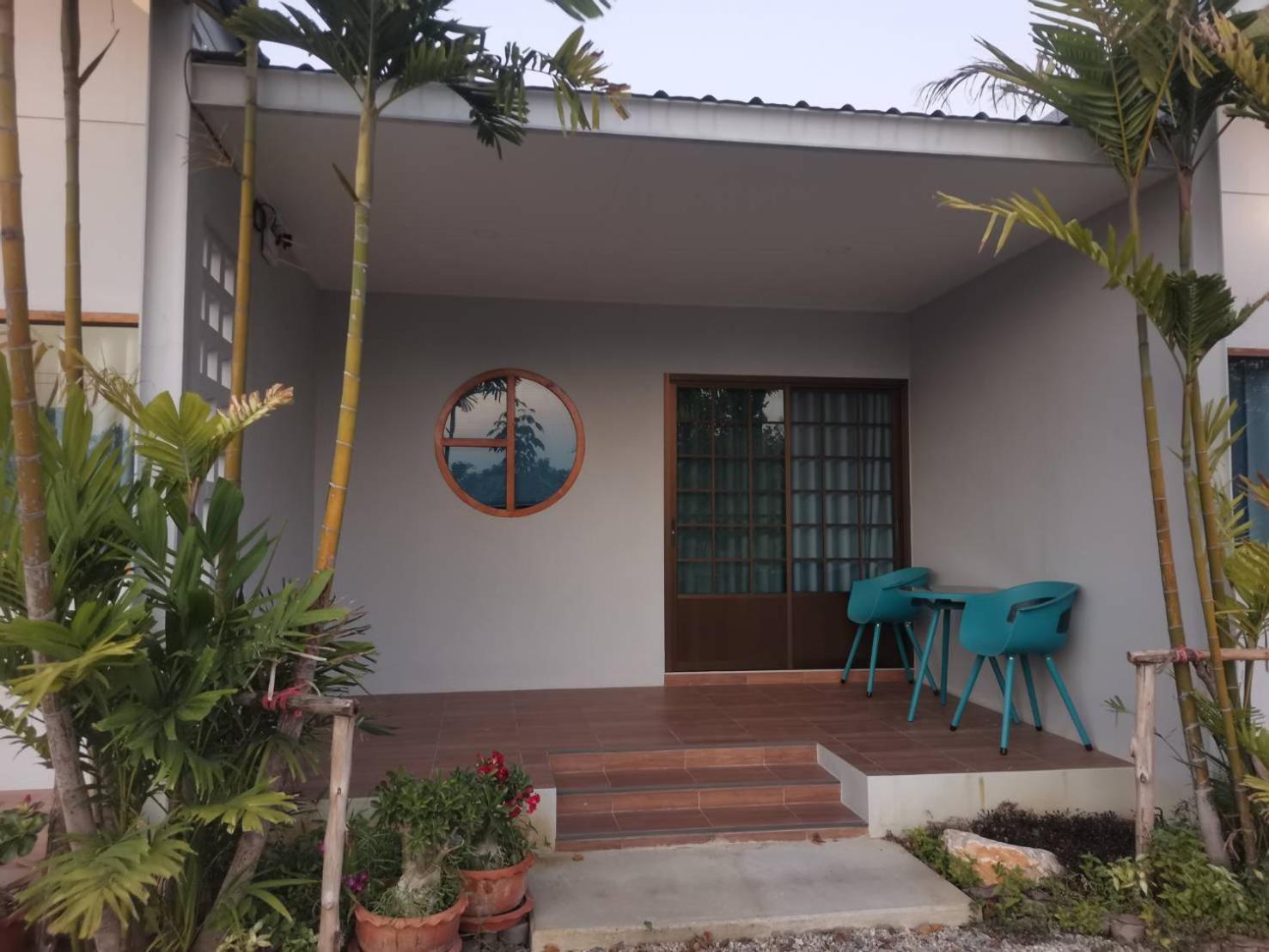 Numhom Resort Ban Nong Chum Saeng Esterno foto