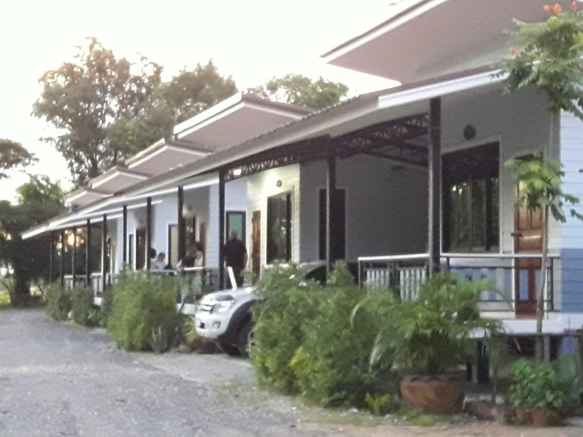 Numhom Resort Ban Nong Chum Saeng Esterno foto