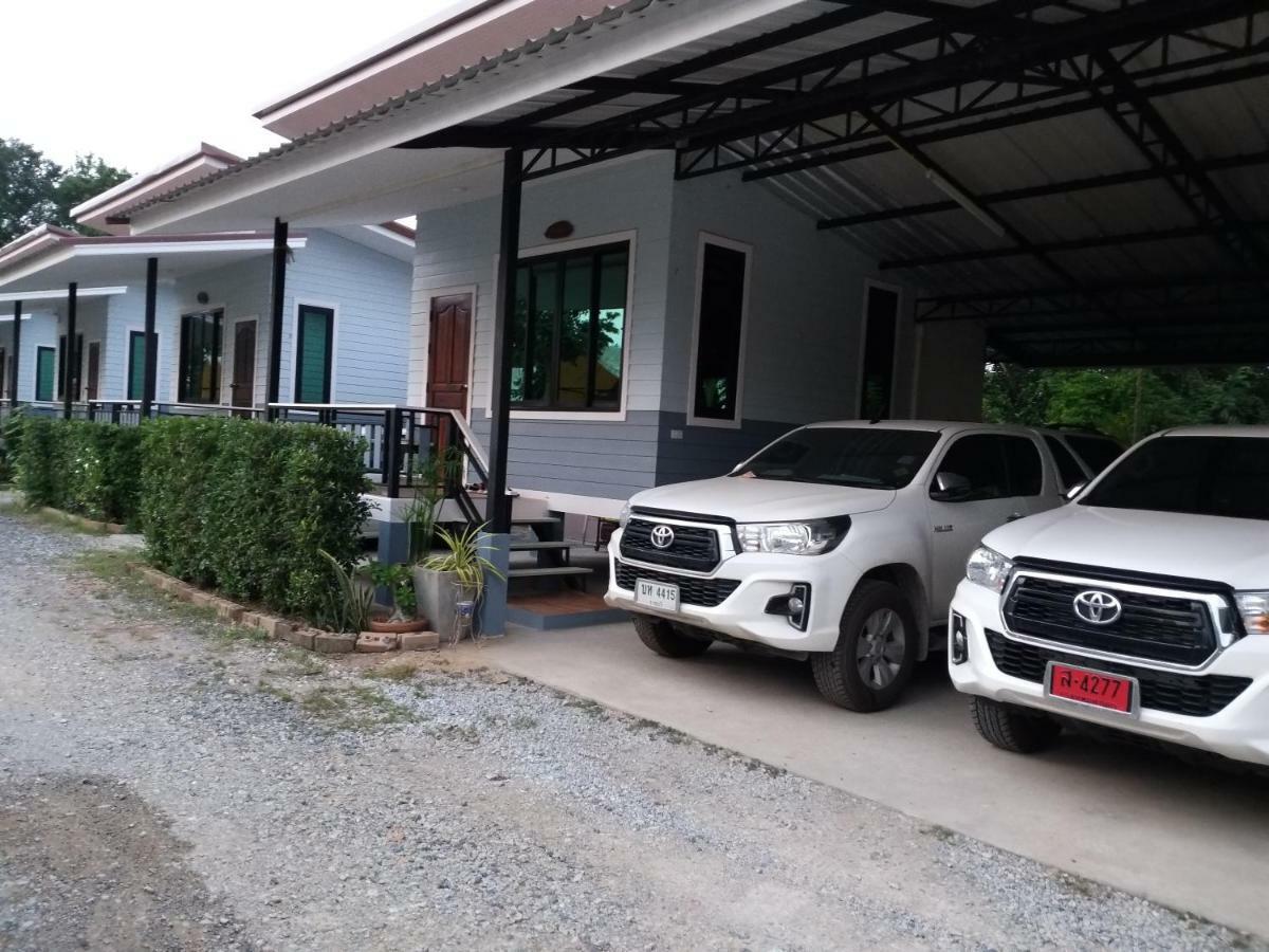 Numhom Resort Ban Nong Chum Saeng Esterno foto