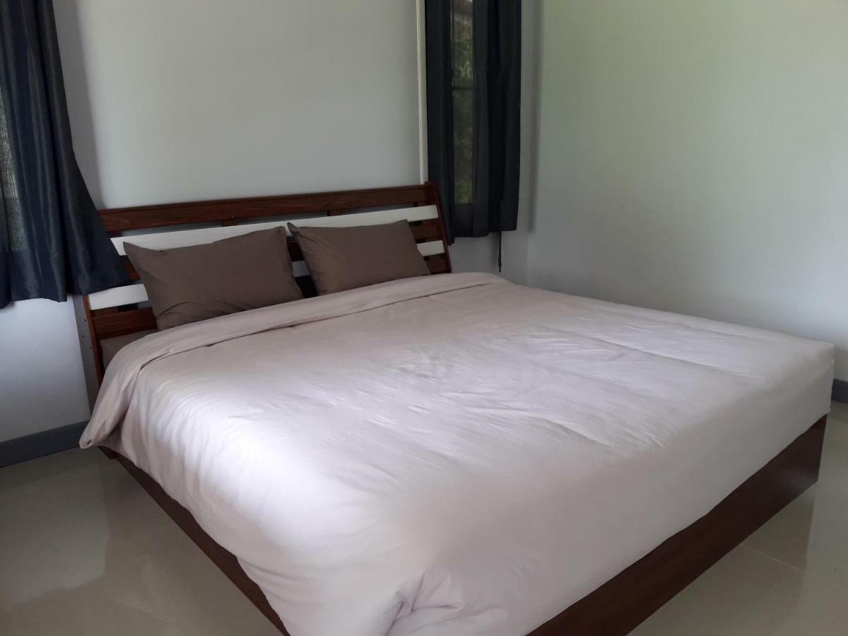 Numhom Resort Ban Nong Chum Saeng Esterno foto